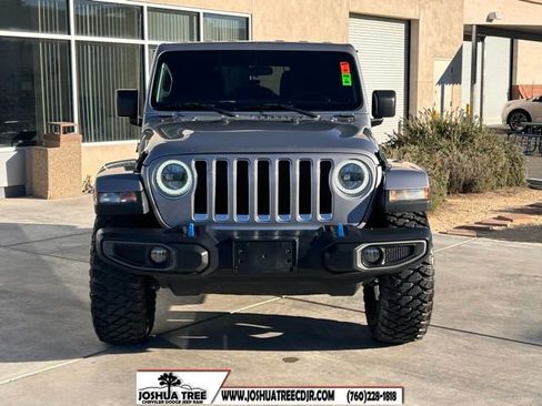 Used 2020 Jeep Wrangler Unlimited Sahara image 2