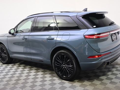 New 2026 Lincoln Corsair Reserve w/ Jet Appearance Package AWD/4WD image 3