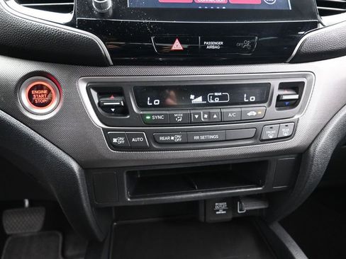 Used 2022 Honda Ridgeline Sport image 14