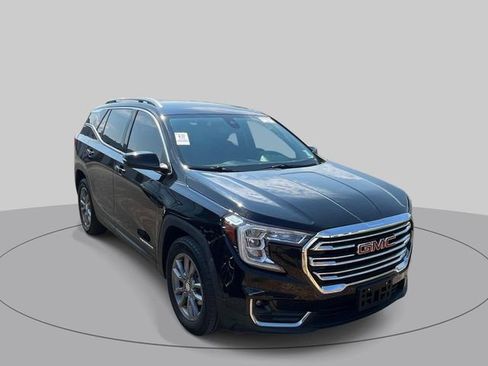 Used 2024 GMC Terrain SLT FWD image 1