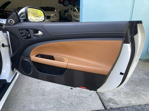 Used 2014 Jaguar XKR R image 28