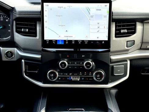 Certified 2022 Ford Expedition Max XLT image 27