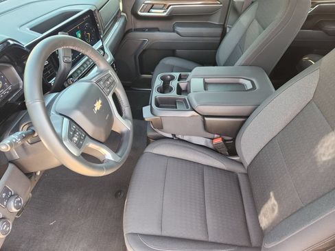 Used 2025 Chevrolet Silverado 1500 LT RWD image 14