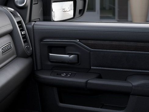 New 2026 RAM 3500 Laramie AWD/4WD image 28