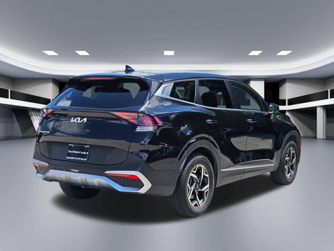 Used 2024 Kia Sportage LX FWD image 6