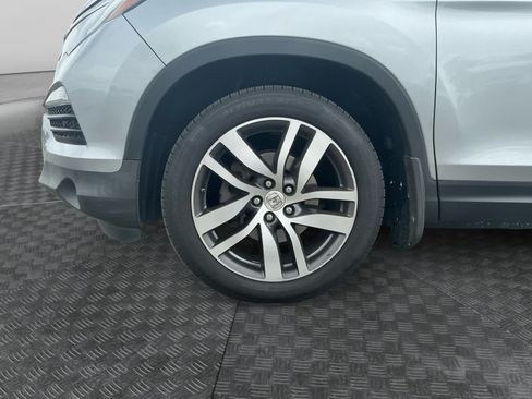 Used 2016 Honda Pilot Touring image 14