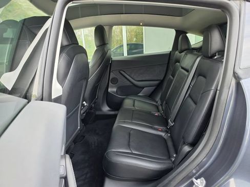 Used 2022 Tesla Model Y Performance AWD/4WD image 24