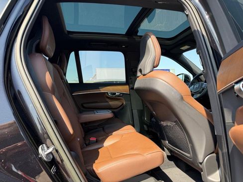 Used 2023 Volvo XC90 B6 Plus w/ Protection Package image 11