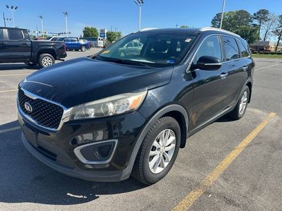 Used 2016 Kia Sorento LX w/ LX Convenience Package
