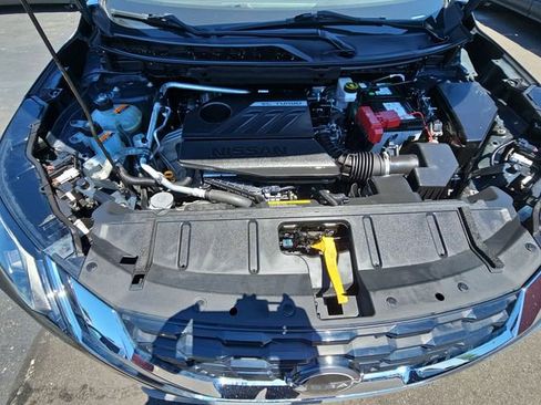 Used 2023 Nissan Rogue S AWD/4WD image 32