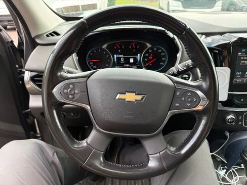 Used 2019 Chevrolet Traverse LT w/ LT Premium Package AWD/4WD image 23