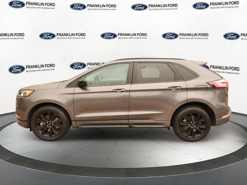 Certified 2022 Ford Edge SE w/ Black Appearance Package AWD/4WD image 2