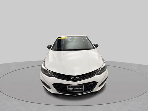 Used 2018 Chevrolet Cruze LT w/ Convenience Package FWD image 8