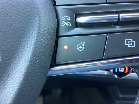 Used 2025 Chevrolet Equinox LT w/ Convenience Package II FWD image 27