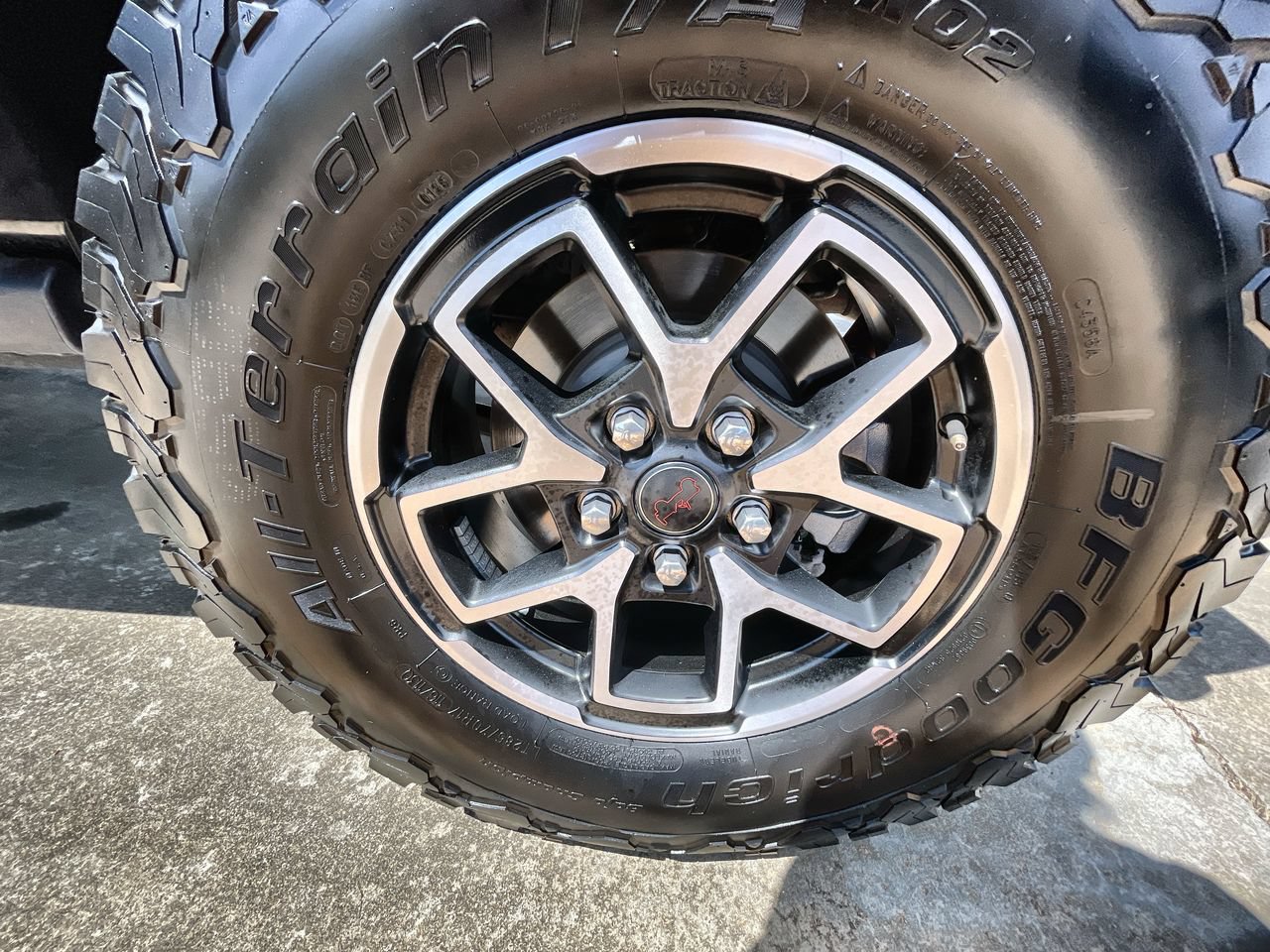 Used 2025 Jeep Wrangler Unlimited Rubicon AWD/4WD image 31