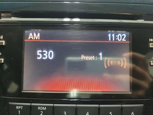 Used 2015 Nissan Altima 2.5 SV w/ Convenience Package FWD image 25