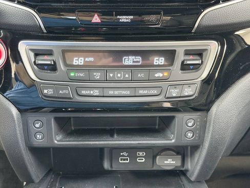 Used 2025 Honda Ridgeline Black Edition image 56