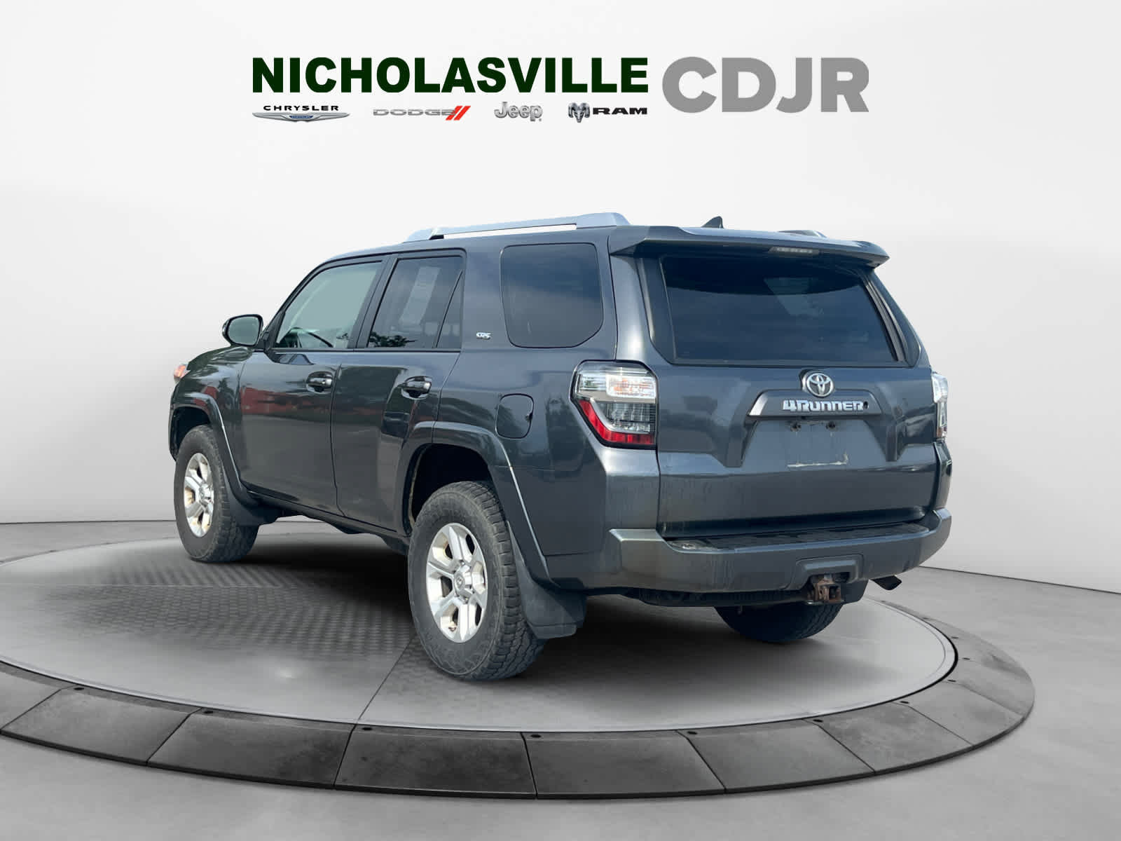 Used 2016 Toyota 4Runner SR5 Premium AWD/4WD image 3