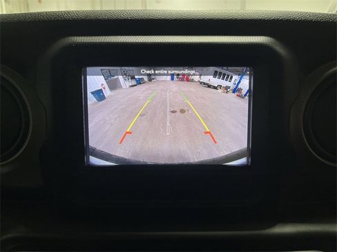 Used 2019 Jeep Wrangler Unlimited Sport S image 26