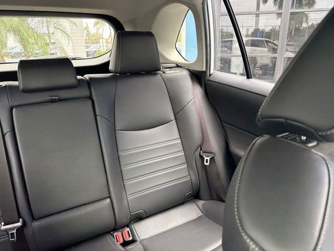 Used 2019 Toyota RAV4 XLE Premium image 15