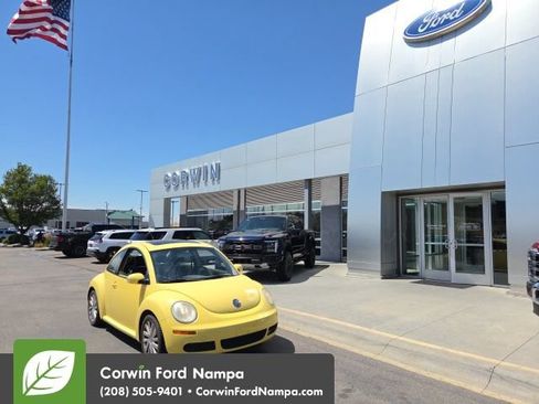 Used 2008 Volkswagen Beetle S FWD image 1