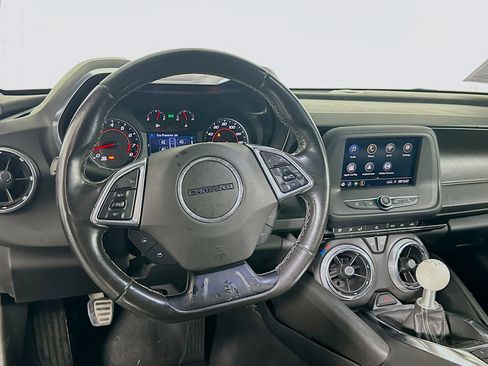 Used 2020 Chevrolet Camaro LT image 17