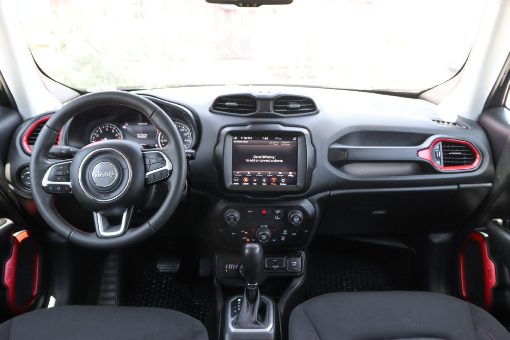 Used 2023 Jeep Renegade Trailhawk AWD/4WD image 21