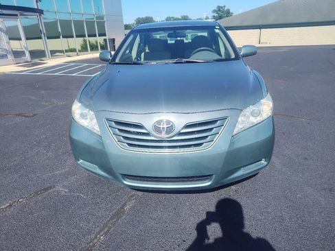 Used 2007 Toyota Camry LE FWD image 1