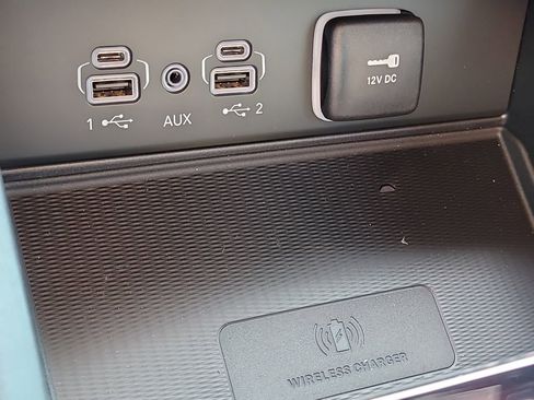 New 2025 Jeep Grand Cherokee Laredo w/ Luxury Tech Group I image 26