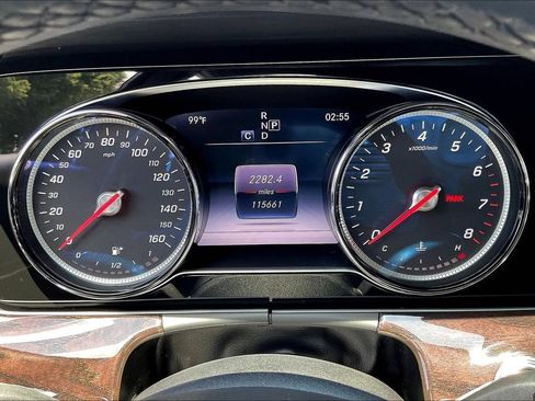 Used 2017 Mercedes-Benz E 300 image 13