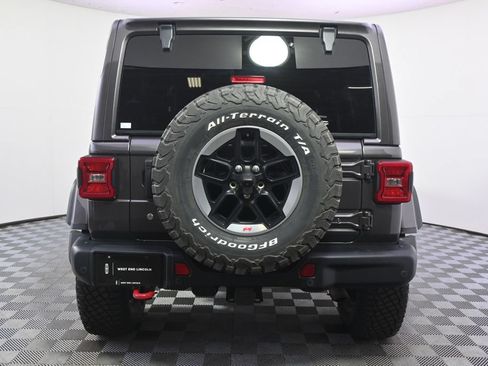Used 2018 Jeep Wrangler Unlimited Rubicon AWD/4WD image 5