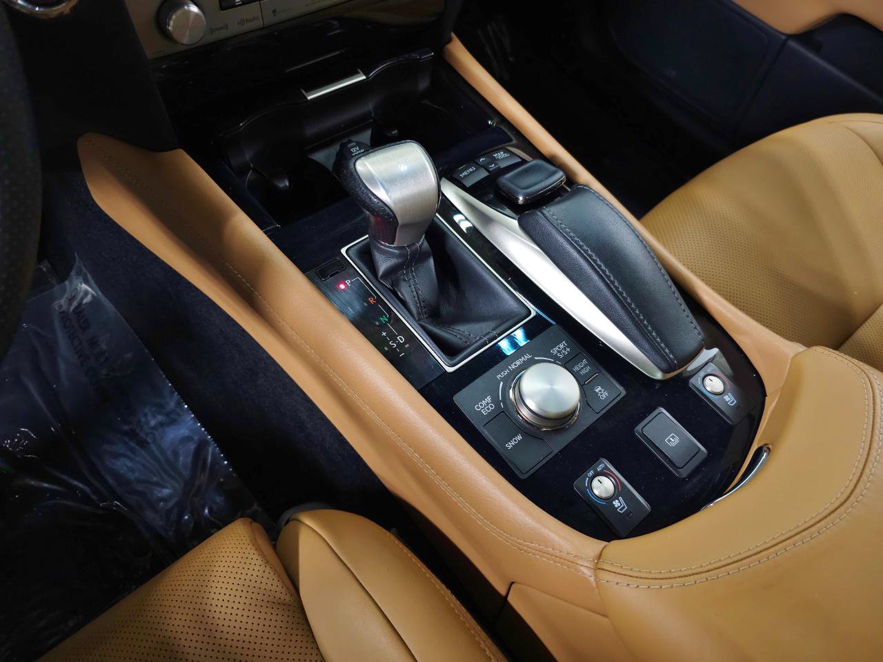 Used 2015 Lexus LS 460 AWD w/ F Sport Package image 30