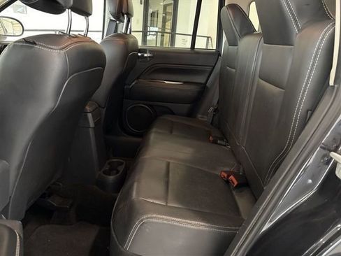 Used 2014 Jeep Compass Latitude FWD image 17
