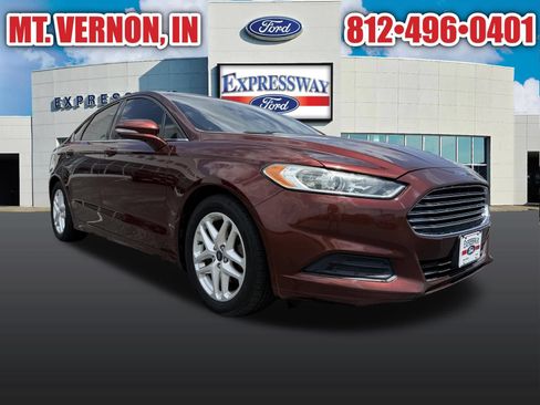 Used 2015 Ford Fusion SE FWD image 11