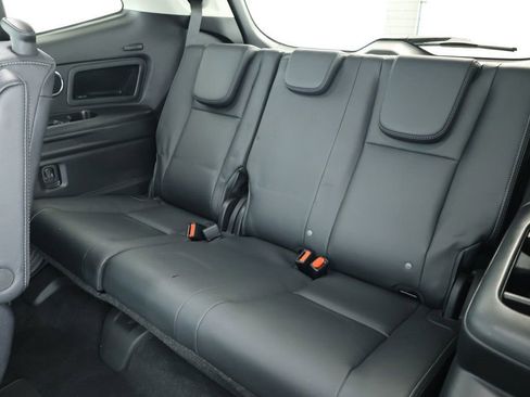 Used 2022 Subaru Ascent Limited w/ Technology Package image 21