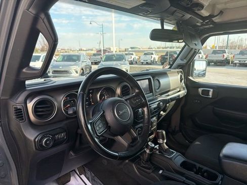 Used 2020 Jeep Wrangler Unlimited Sport image 17