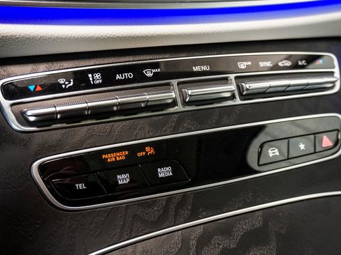 Used 2022 Mercedes-Benz E 450 4MATIC Sedan w/ Driver Assistance Package image 27