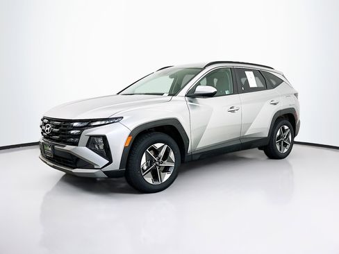 Used 2025 Hyundai Tucson SEL image 3
