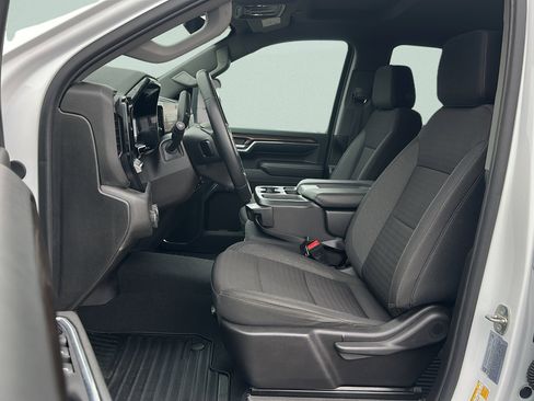 Used 2024 Chevrolet Silverado 2500 LT image 20