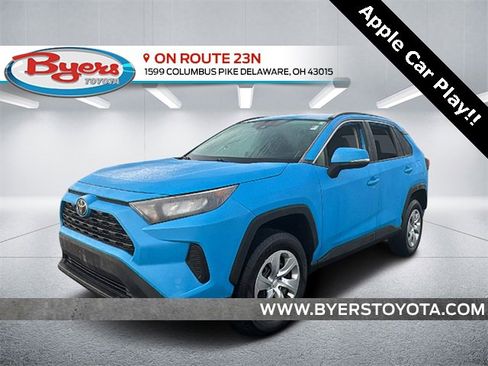 Used 2019 Toyota RAV4 LE image 1