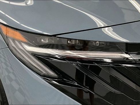 New 2026 Nissan Sentra SR w/ SR Premium Package FWD image 14