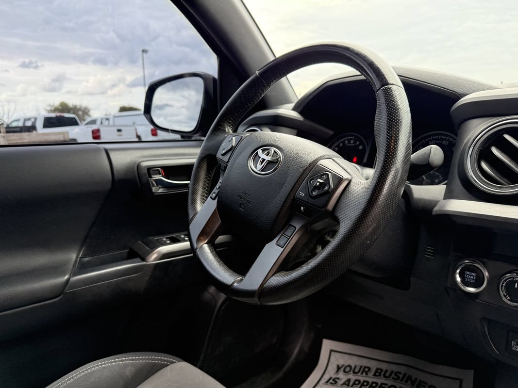 Used 2021 Toyota Tacoma TRD Sport w/ Technology Package AWD/4WD image 17