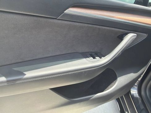 Used 2024 Tesla Model Y Long Range RWD image 13