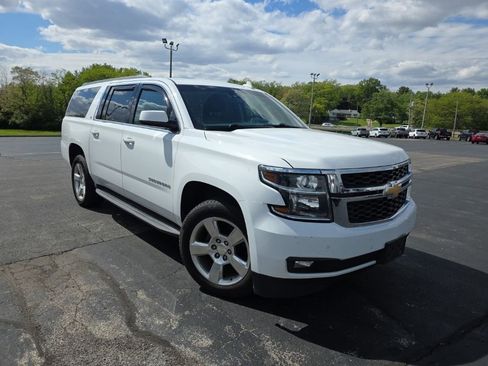 Used 2016 Chevrolet Suburban LT AWD/4WD image 3