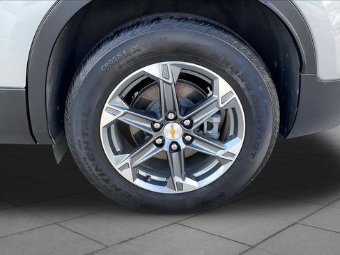 Used 2024 Chevrolet Blazer LT FWD image 11