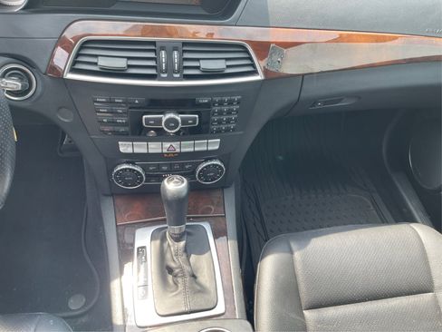 Used 2014 Mercedes-Benz C 300 4MATIC Sedan image 16