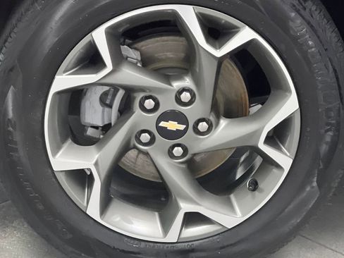 Used 2025 Chevrolet Trax LT w/ LT Convenience Package FWD image 58