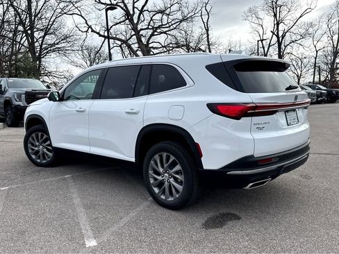 New 2026 Buick Enclave Preferred w/ Power Package FWD image 3