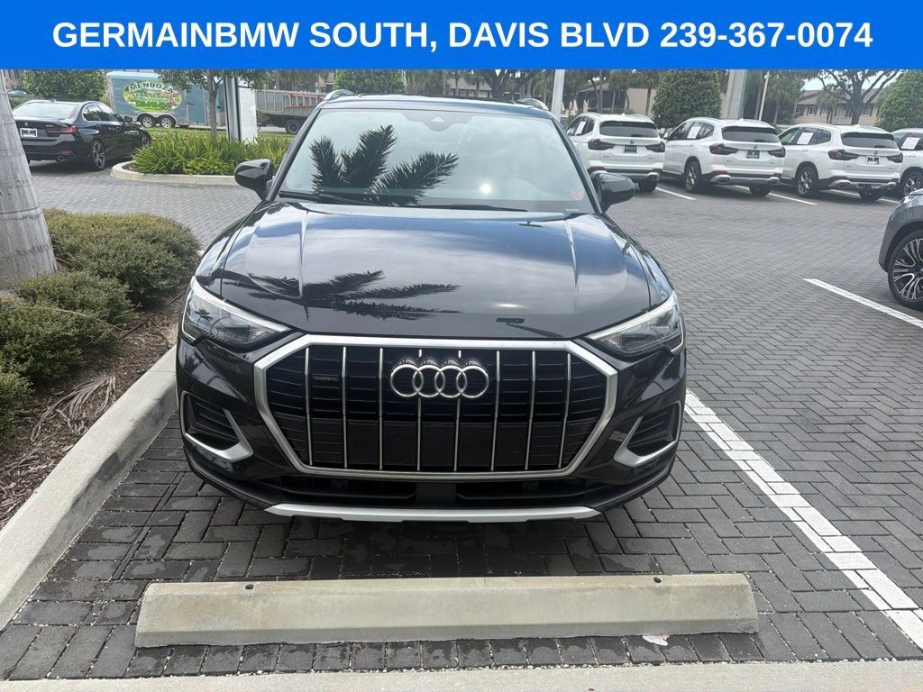 Used 2021 Audi Q3 2.0T Premium w/ Convenience Package AWD/4WD image 2