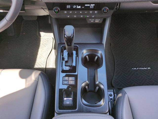 Used 2026 Subaru Outback Premium AWD/4WD image 14